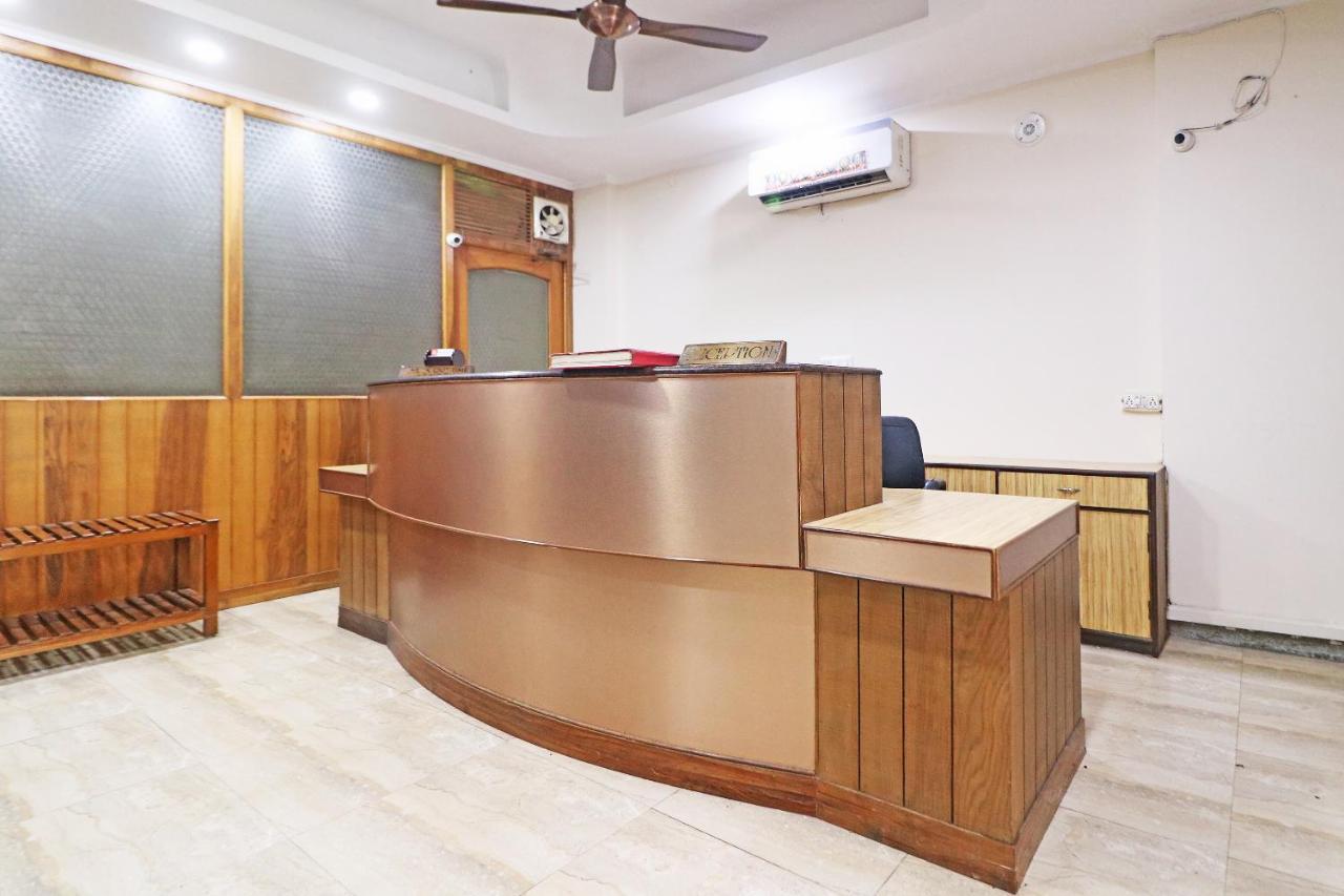 Hotel Westend Holiday Home 5 Mint From Nizamuddin Railway Station ニューデリー エクステリア 写真
